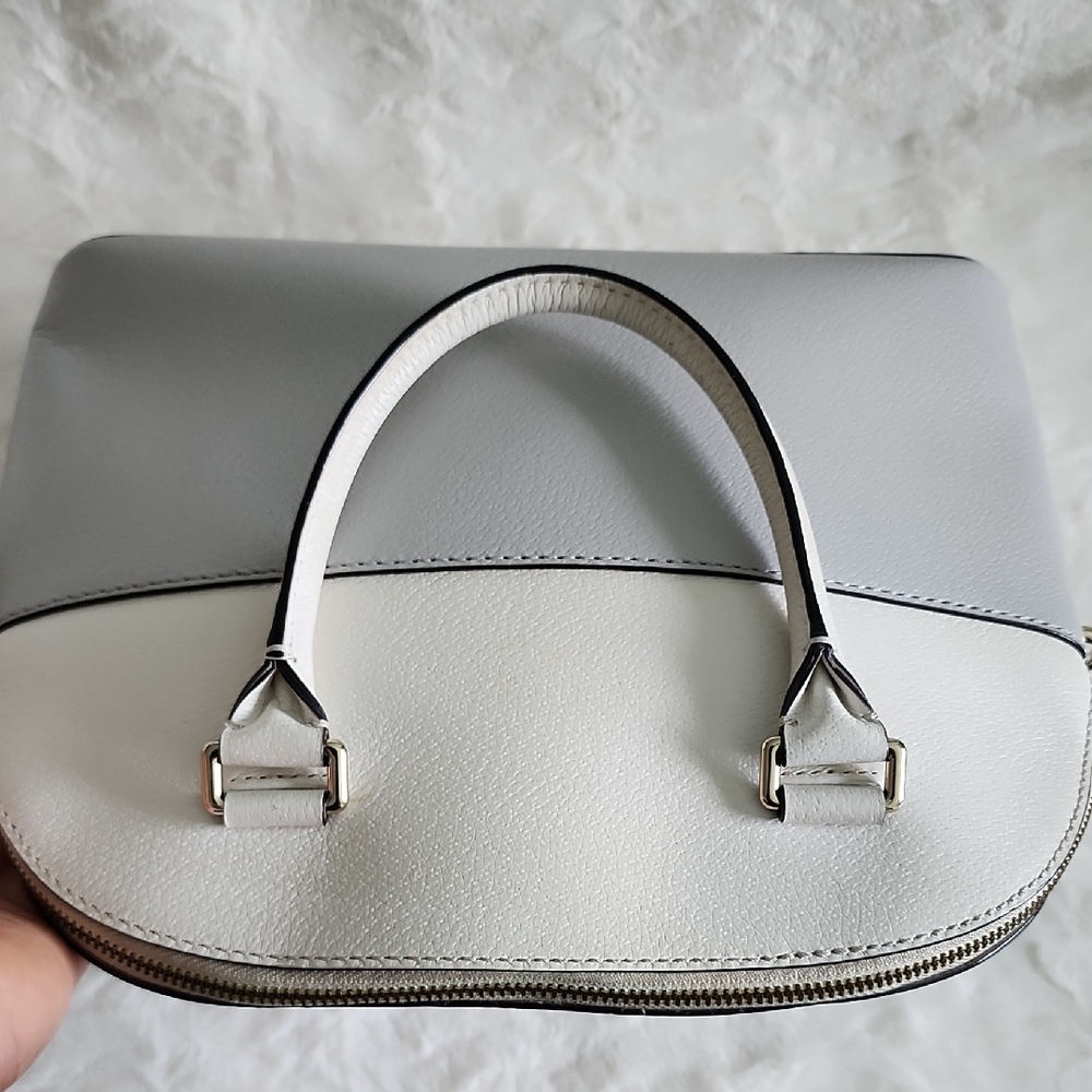 Kate Spade Gray and White Satchel with Classic Design - Picture 2 of 10